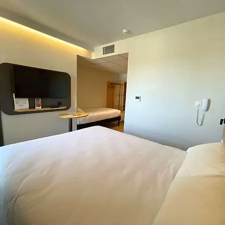 Greet Coeur Des Landes Hotel *