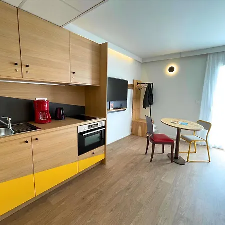 Otel Greet Coeur Des Landes Castets